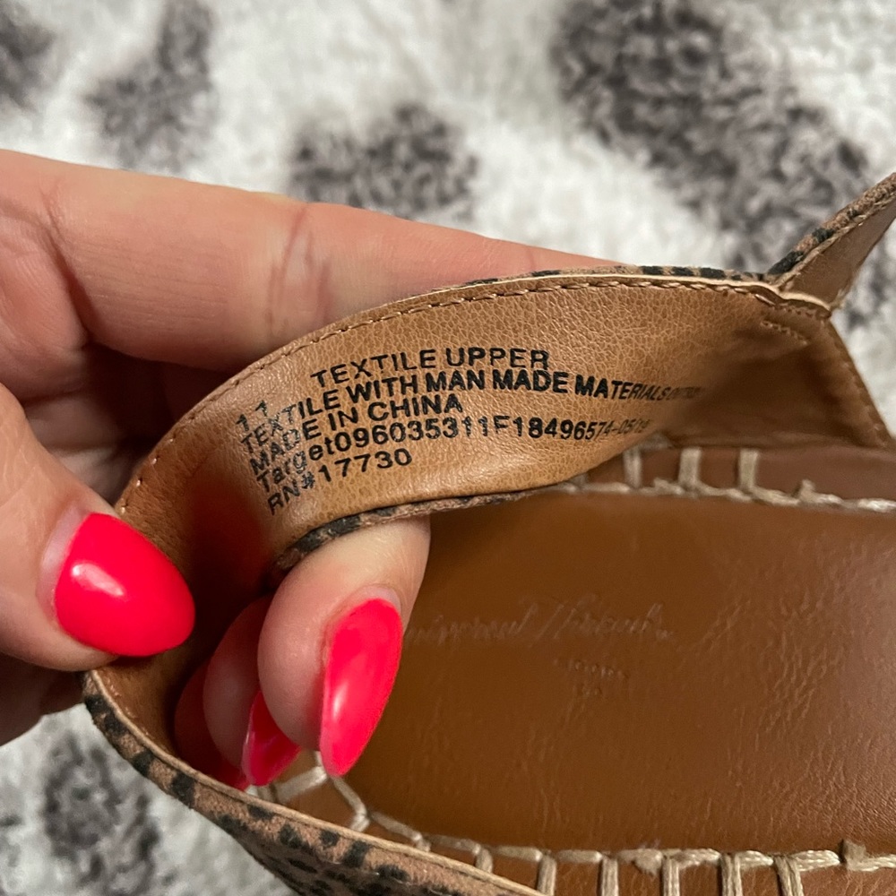 Target Sandals - Picture 2 of 4